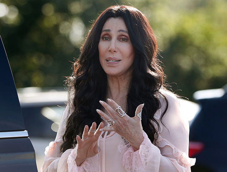 Cher hits gay hotspots trifecta campaigning for Hillary Clinton