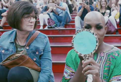 Watch: Drag queen transforms in Times Square, makes unexpected friend