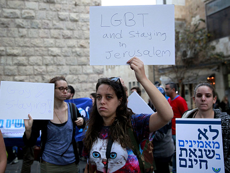 Dozens of protesters march to denounce Jerusalem&#8217;s antigay chief rabbi