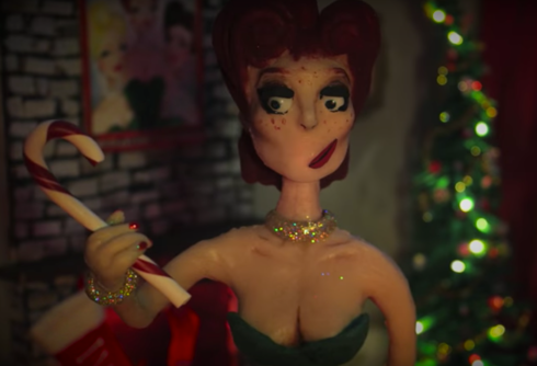 ‘Drag Race’ star Ivy Winters debuts holiday-themed ‘Elfy Winters Night’