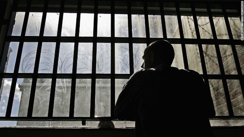 Gay inmate sues after guards allegedly smiled &#038; turned away as he was repeatedly raped