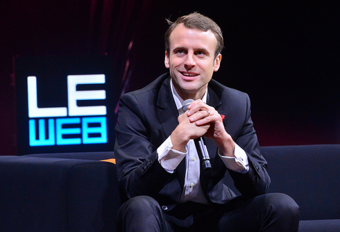 ‘I am what I am’: French presidential candidate laughs off gay rumors