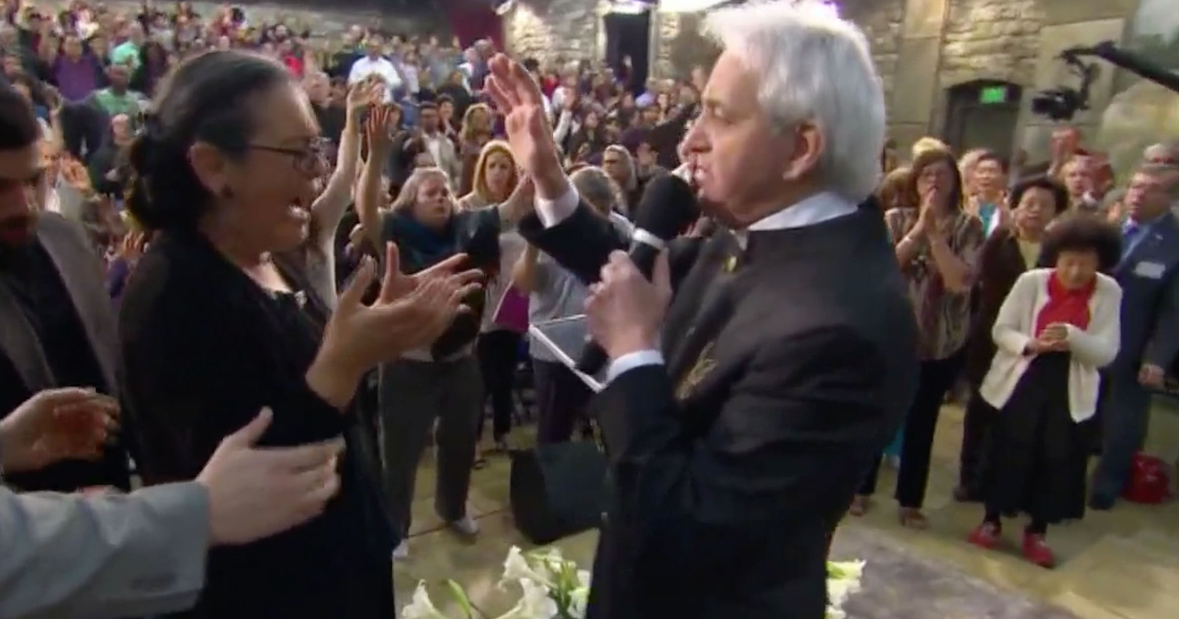Televangelist Benny Hinn raided by the feds for fraud &#038; tax evasion