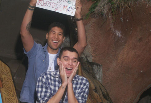 Strangers’ reactions to this couple’s Disneyland proposal will warm your heart