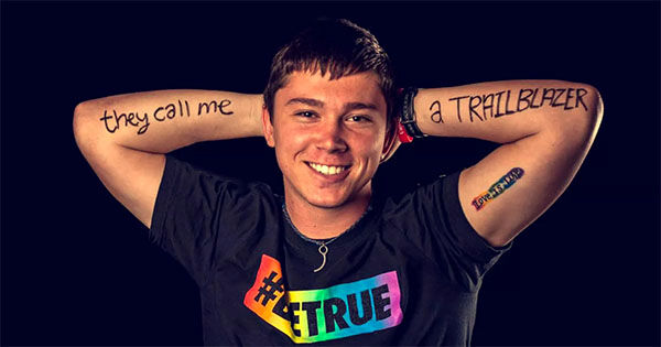 Texas school&#8217;s only gay football player accepted by everyone except his parents