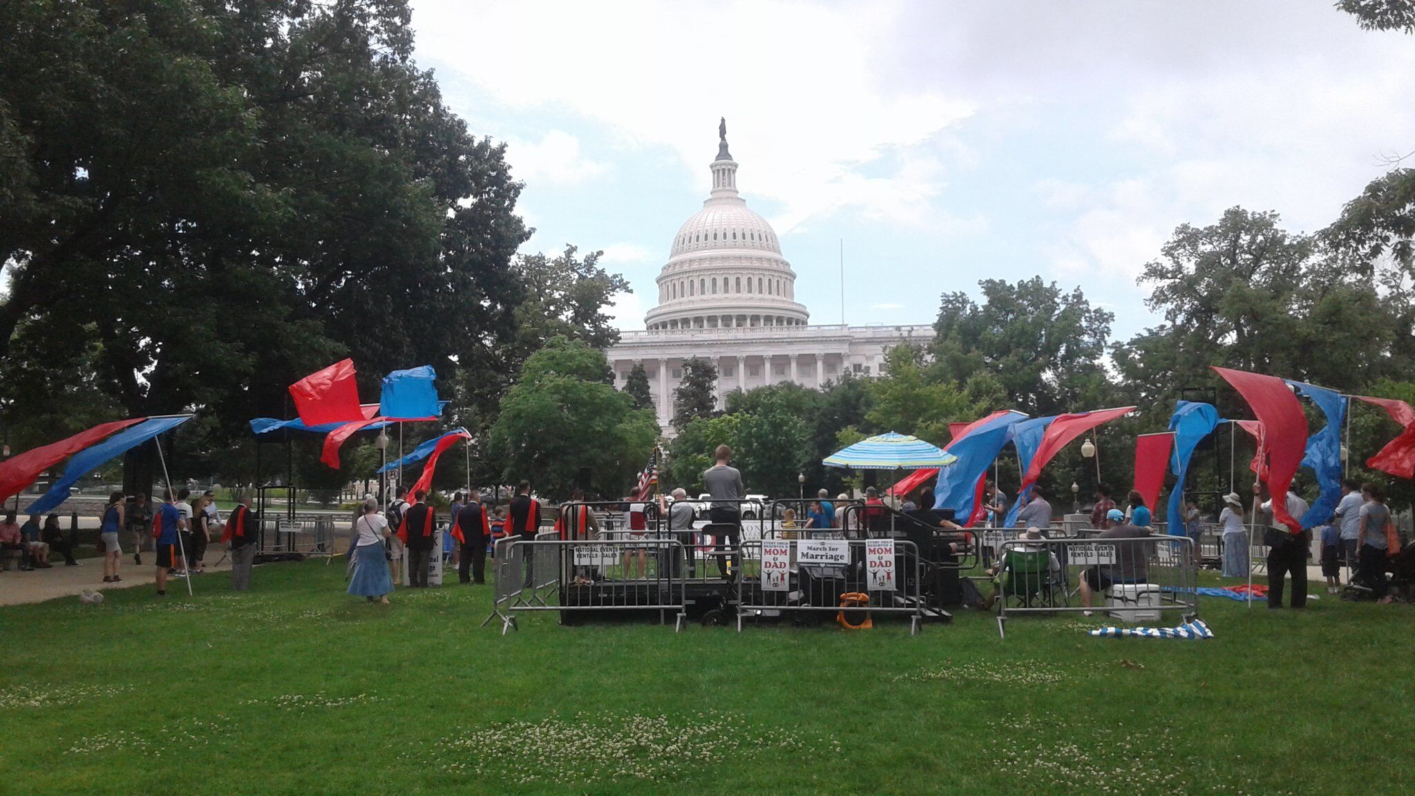 NOM held a hate rally and almost nobody showed up