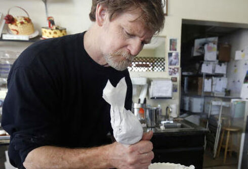 Anti-LGBTQ baker sues civil rights commission after he refuses to serve a trans customer
