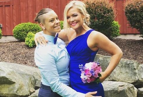 Bridal shop refuses lesbian couple & cites the First Amendment