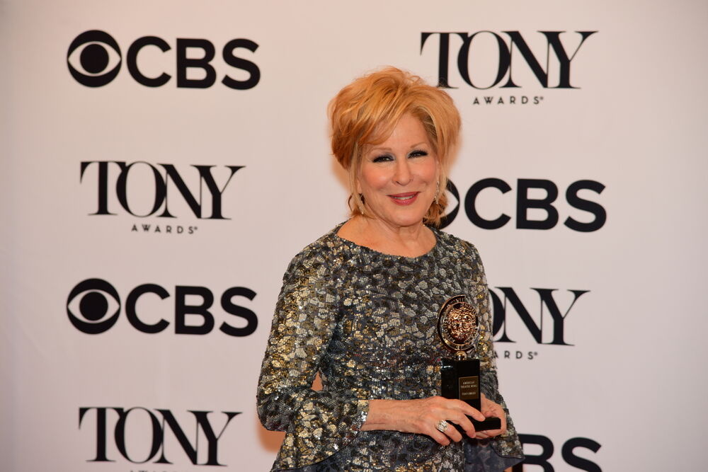 Bette Midler: Geraldo Rivera drugged &#038; groped me