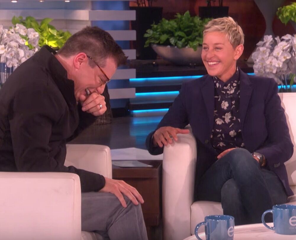 Ellen &#038; Sean Hayes have a &#8216;Battle of the Gays&#8217;