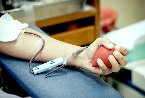 This gay man’s job is to recruit blood donors. New FDA rules mean he can finally donate himself