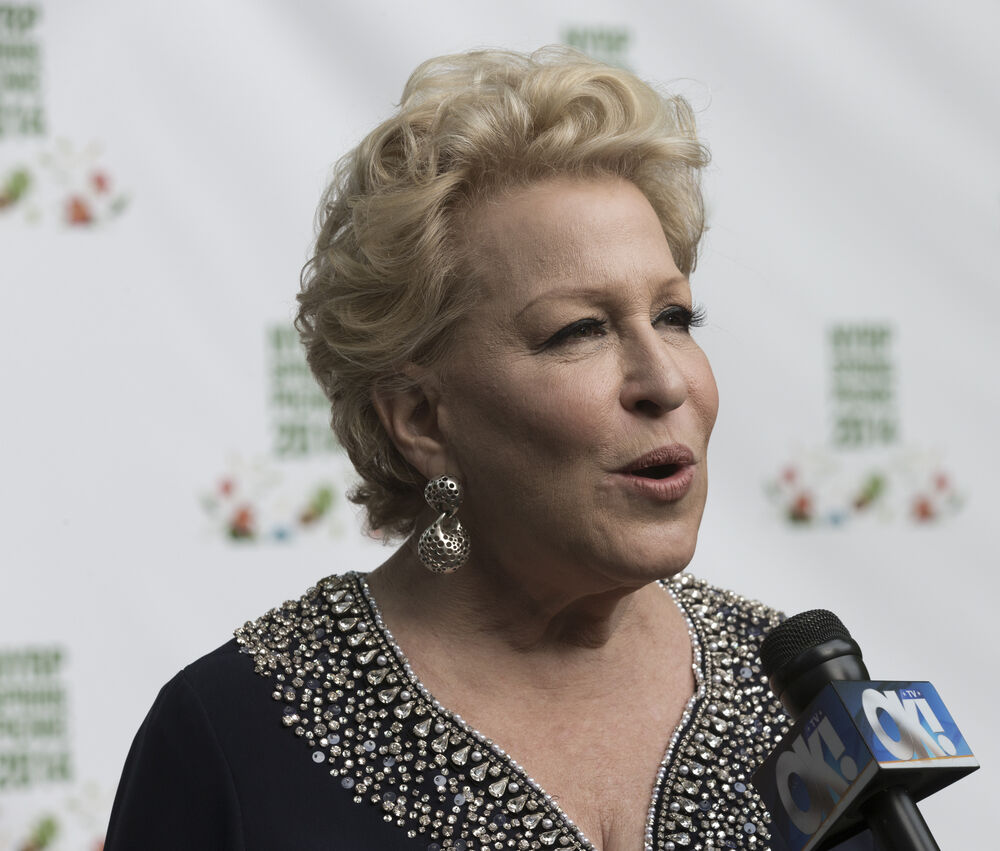 NEW YORK, NY - MAY 29, 2014: Bette Midler attends 13th annual spring picnic for New York Restoration Project fundraising at General Grant National Memorial Riverside Park
