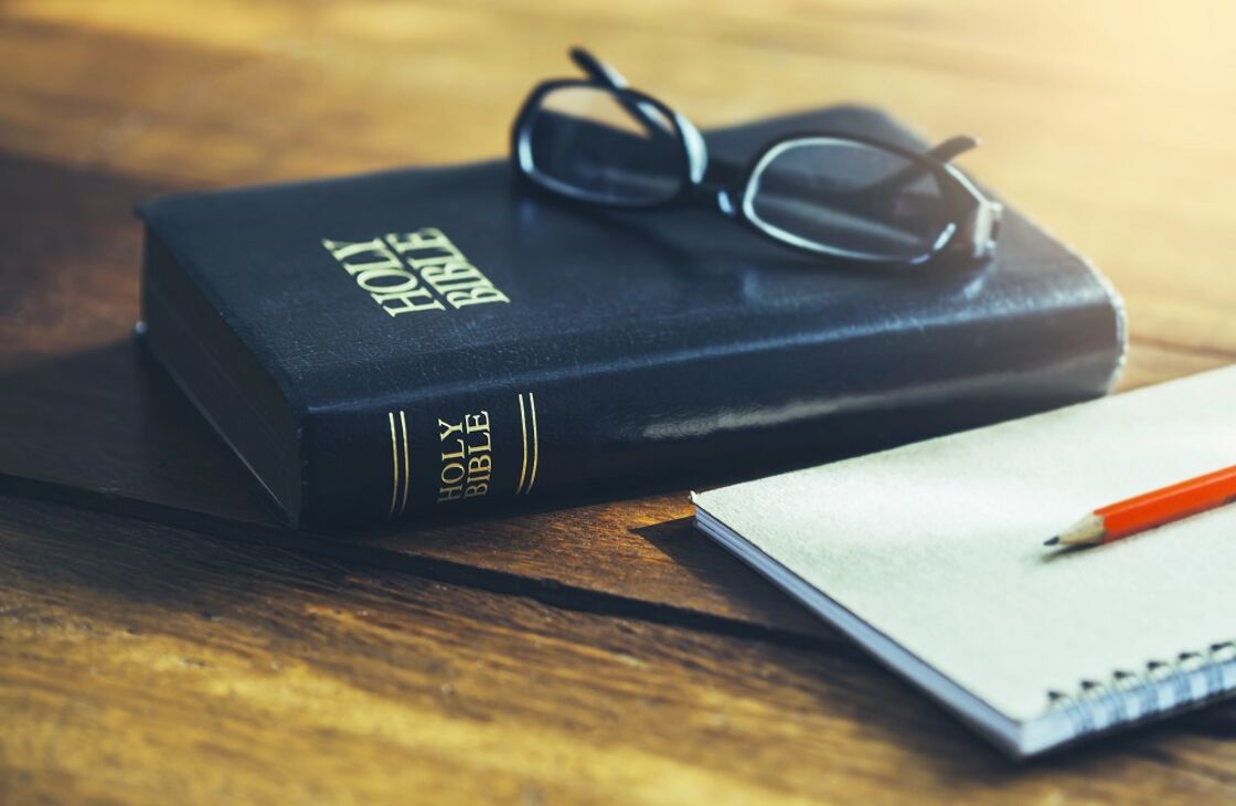 School district bans Bible after “indecent” materials complaint