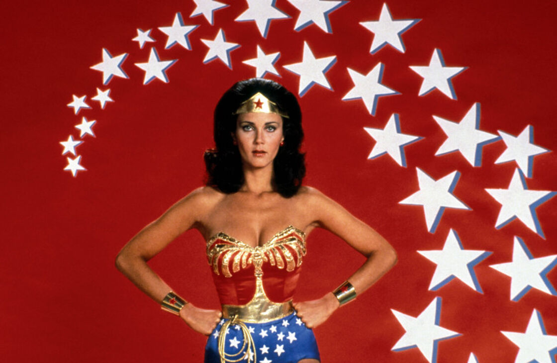 Wonder Woman actress Lynda Carter encouraged a dad to accept his trans daughter