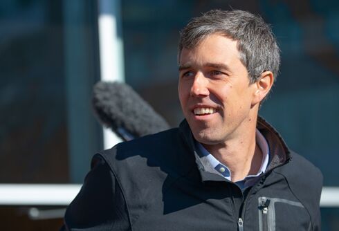 Beto O’Rourke cooked burgers for a family with a trans kid on Mother’s Day