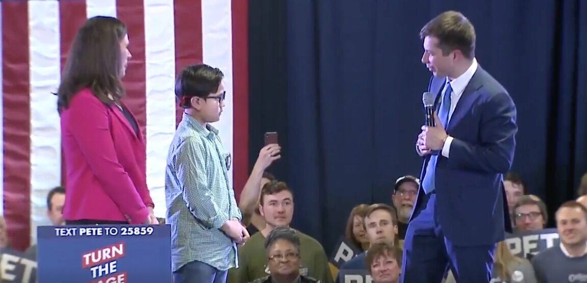 Zachary Ro asks Pete Buttigieg's help coming out