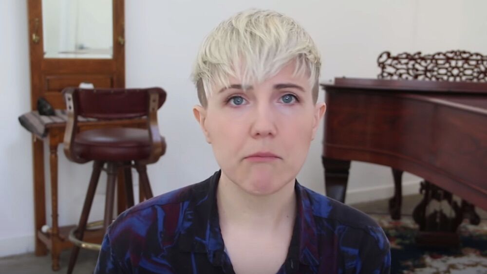 Lesbian YouTuber Hannah Hart discusses her father, who is a Jehovah's Witness, not coming to her lesbian wedding.