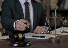 Lawyer calls judge a “gay fat f*g” but claims he can’t be homophobic because he has a gay cousin