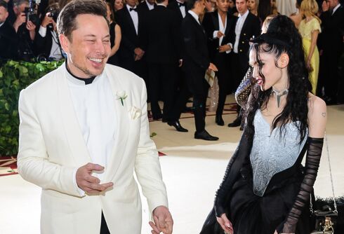Elon Musk got in a Twitter fight with his partner Grimes over pronouns. She won.