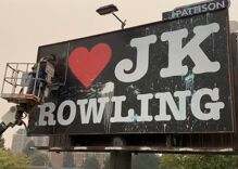 Unhinged JK Rowling fan wearing a sandwich sign arrested after harassing a trans politician