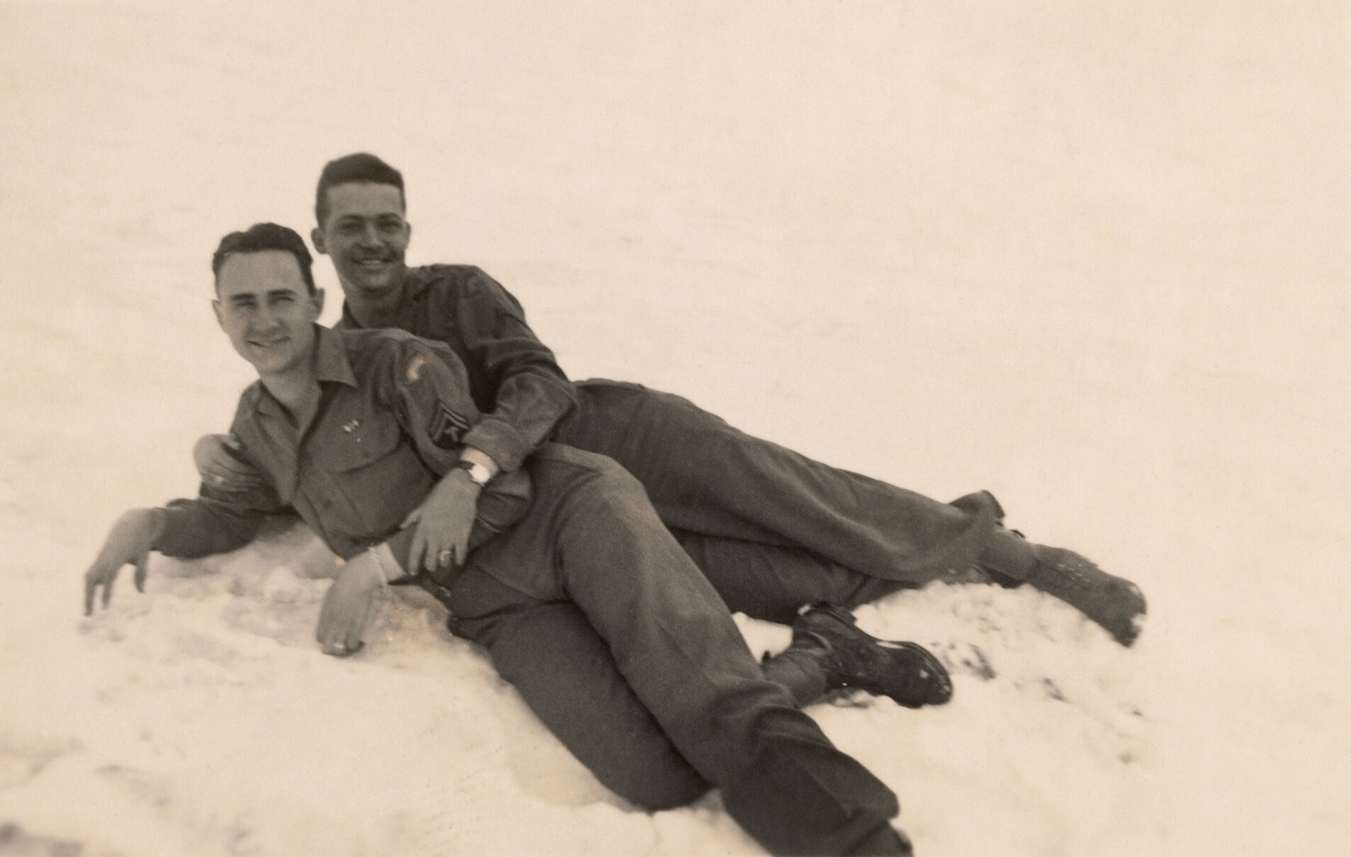 Historical photos of men in love: Their memories live on because their story is known