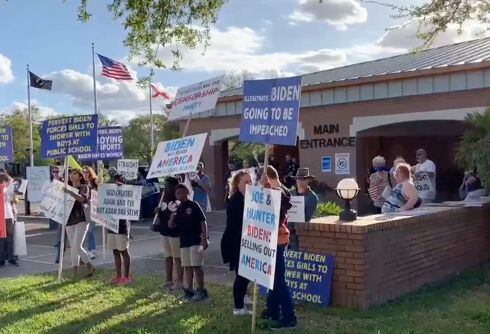 “Christian” Trump supporters yell vulgar slurs at trans kids attending Florida school board meeting