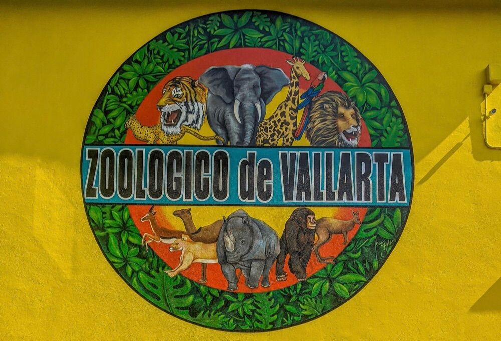 The sign outside of the Zoologico de Vallarta
