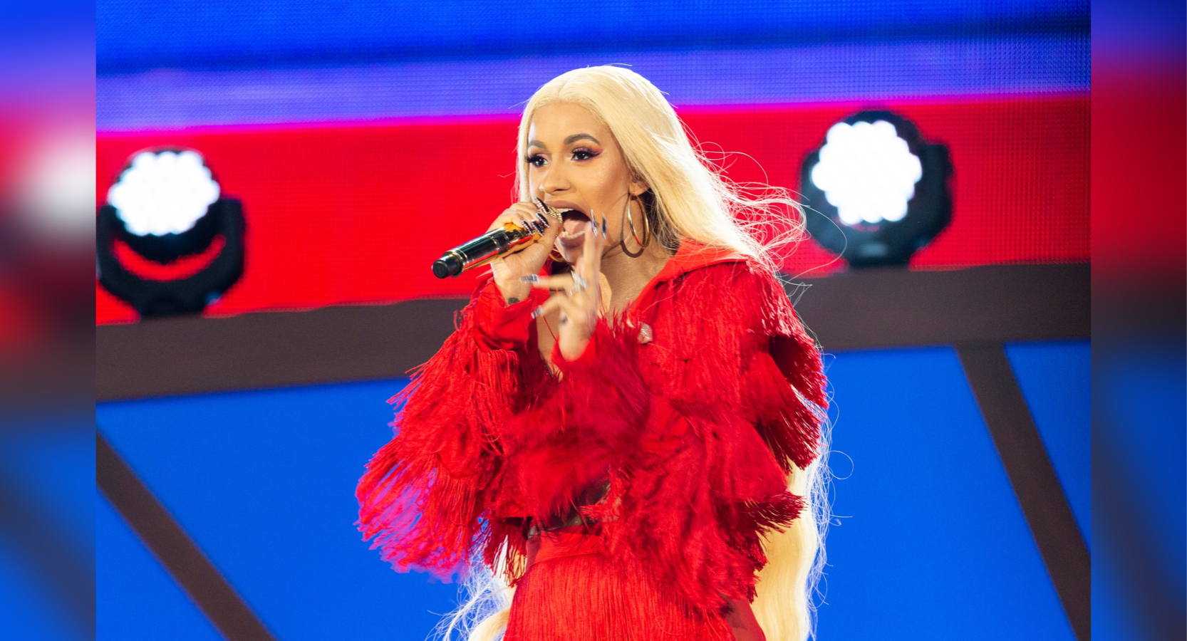 Cardi B Denounces The Notion Of "queerbaiting" In Response To A Rolling ...