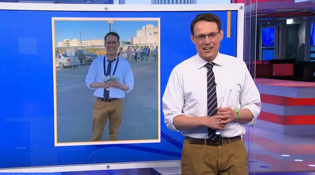 Steve Kornacki inks new deal that keeps him covering elections & sports through 2025