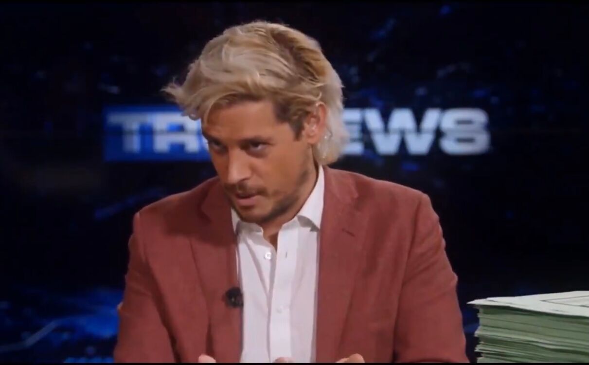 Milo Yiannopoulos guest-hosting the TruNews show