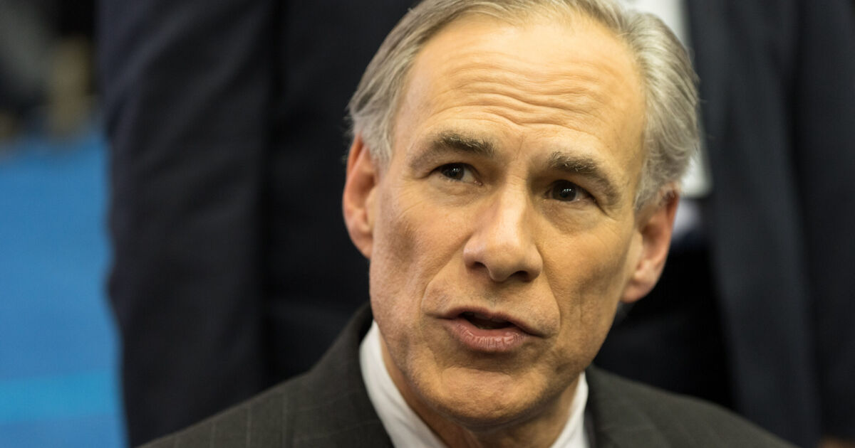 Anti-LGBTQ+ Texas governor signs bill mandating the 10 Commandments hang in every school classroom Anti-LGBTQ+ Texas governor signs bill mandating the 10 Commandments hang in every school classroom