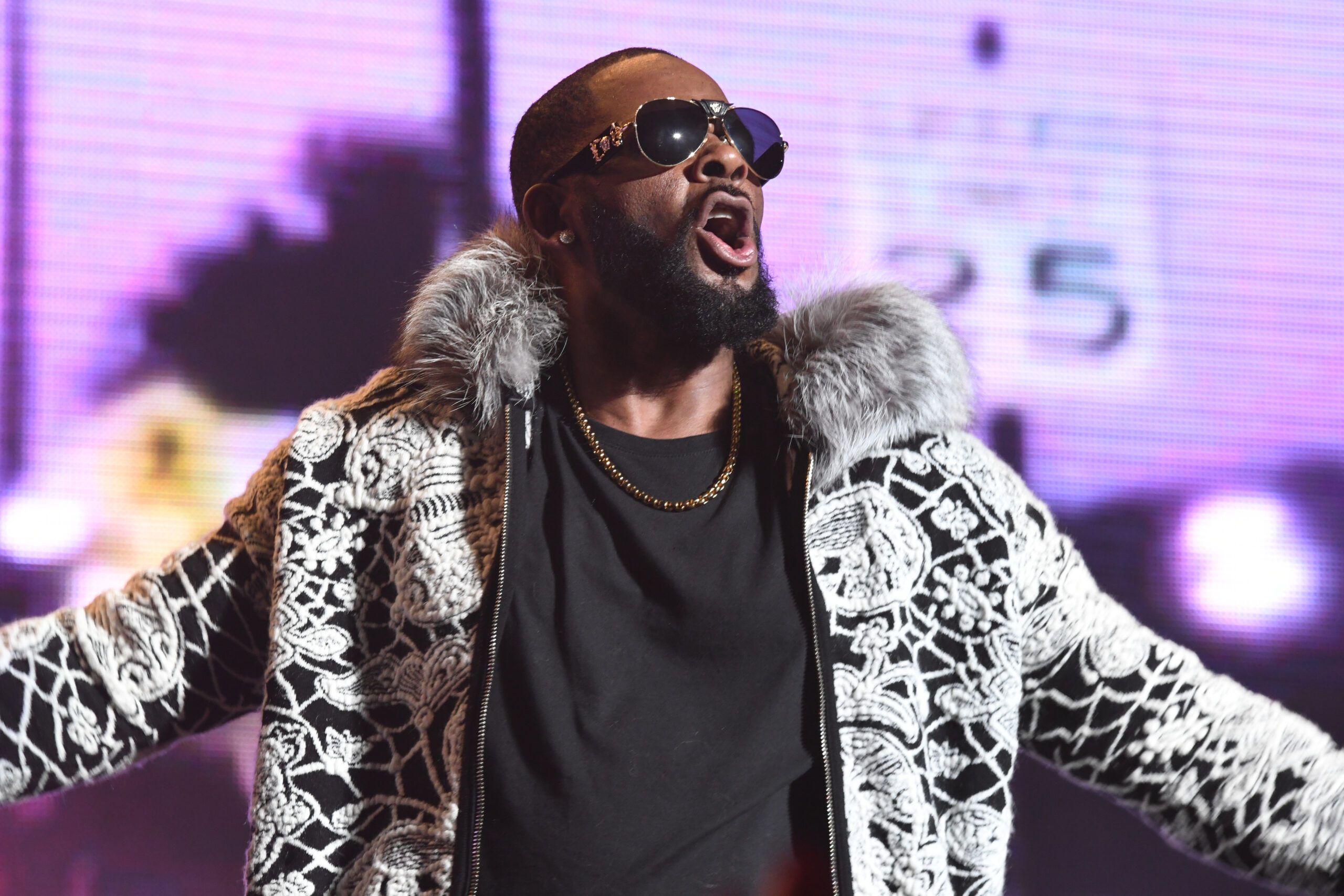 R. Kelly performs at Little Caesars Arena on February 21, 2018 in Detroit, Michigan.