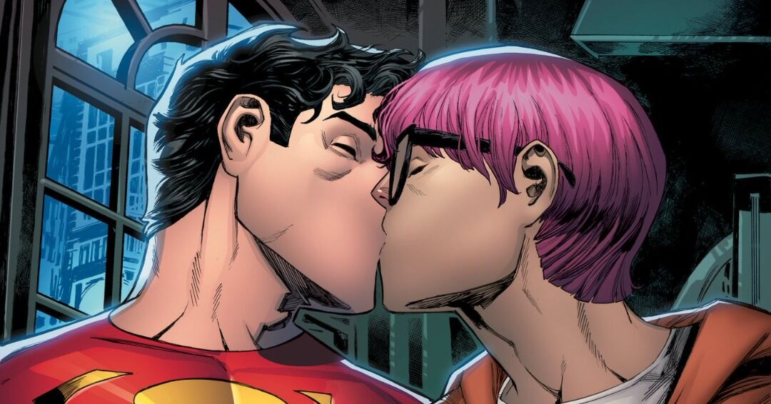 World champion boxer says the new bisexual Superman is pushing an “agenda” on kids