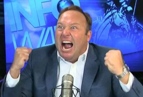 Alex Jones mocked for saying he’ll “eat your leftist a**.” Then he clarified & made it worse.