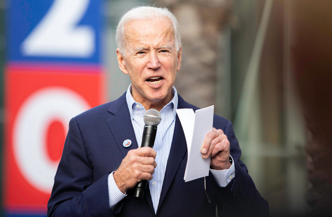 LGBTQ+ Americans are more likely to vote &#038; they&#8217;re voting for Joe Biden, poll finds
