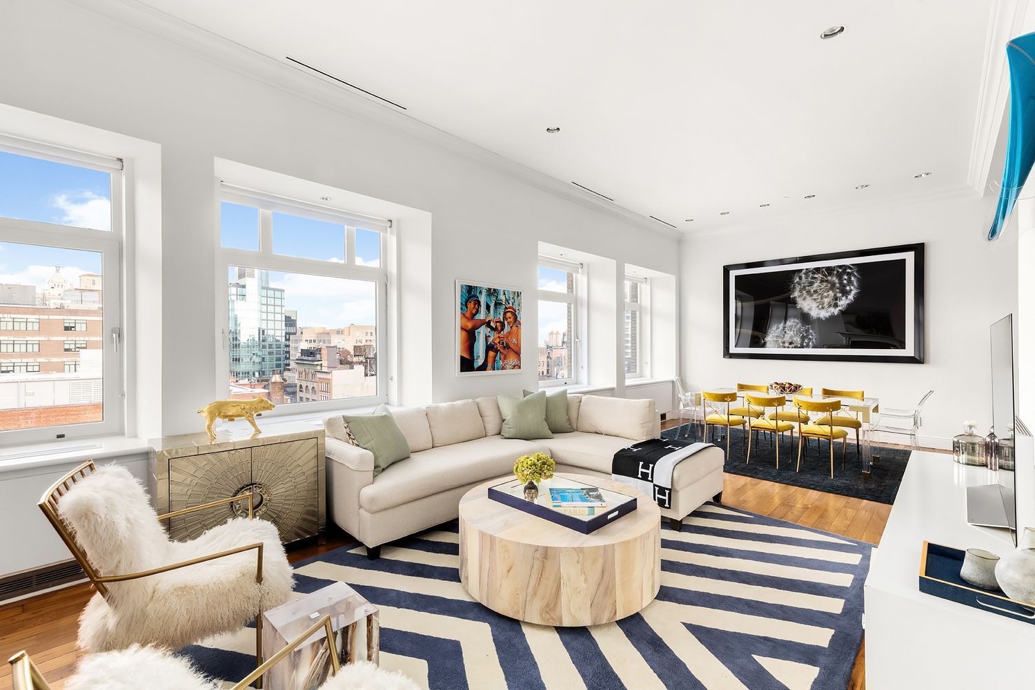 The living room/dining room in Britney Spears' former NYC penthouse