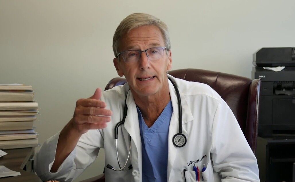 Republican gubernatorial candidate says schoolchildren are peeing in litter boxes