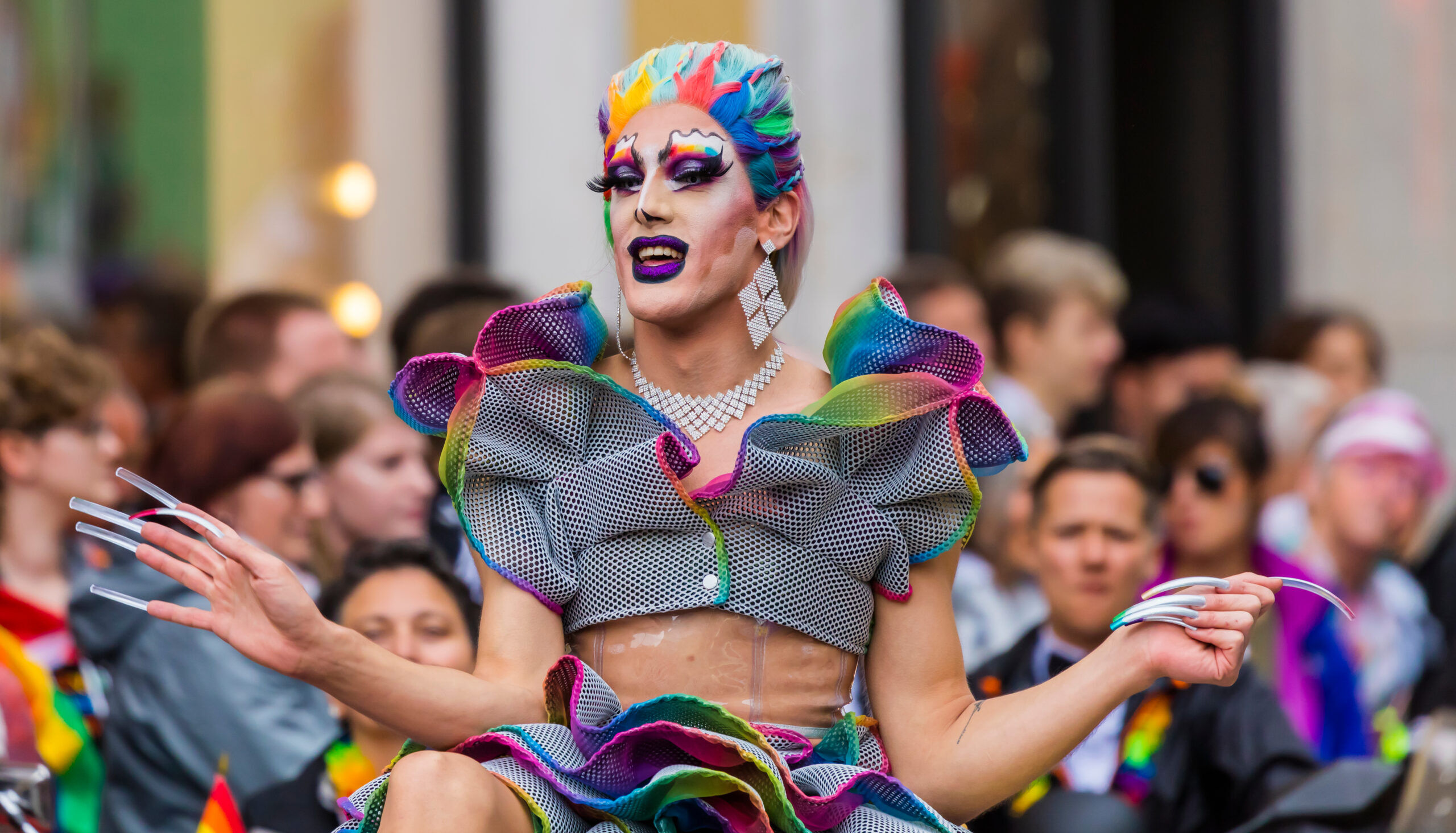 Arkansas moves forward on criminalizing drag shows - LGBTQ Nation