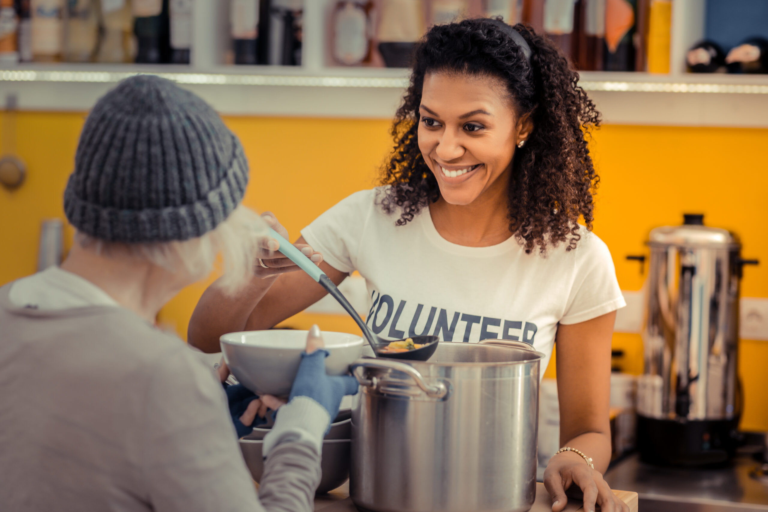 Can you lend a hand? 9 meaningful ways to volunteer for your community