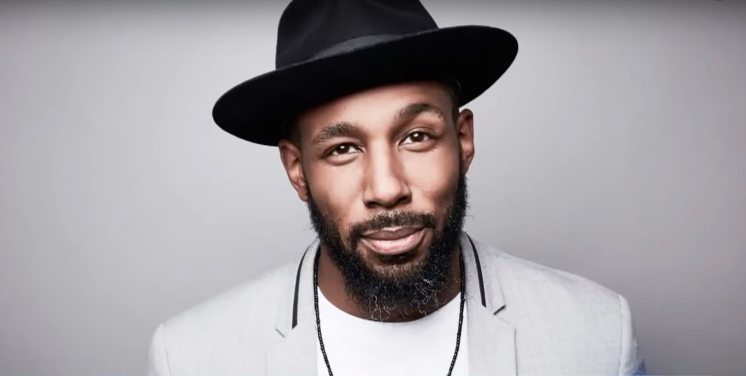 Ellen, JoJo Siwa, Michelle Obama & others remember DJ tWitch