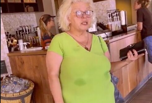 Enraged woman shouts vile slurs at lesbian couple in Starbucks