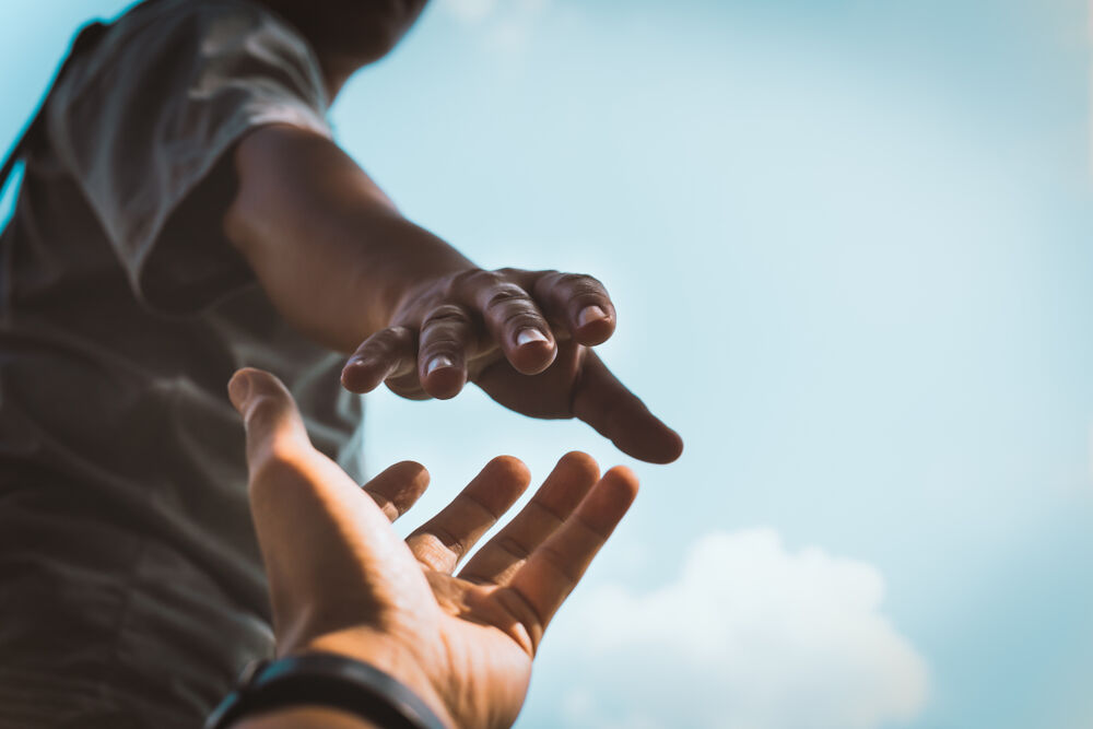 Vote now for LGBTQ Nation’s 2023 Hero who Lent a Helping Hand