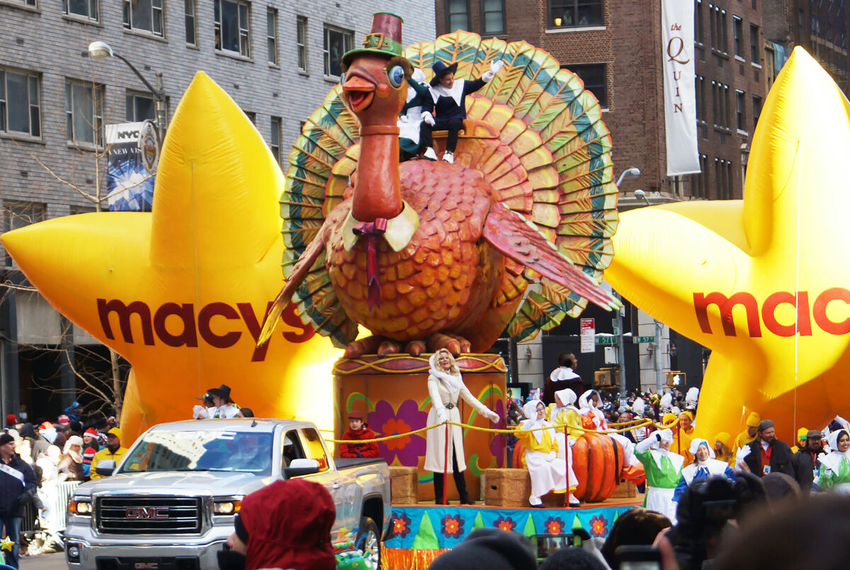 Macy's Parade refuses to cave to anti-LGBTQ+ group's demands - LGBTQ Nation
