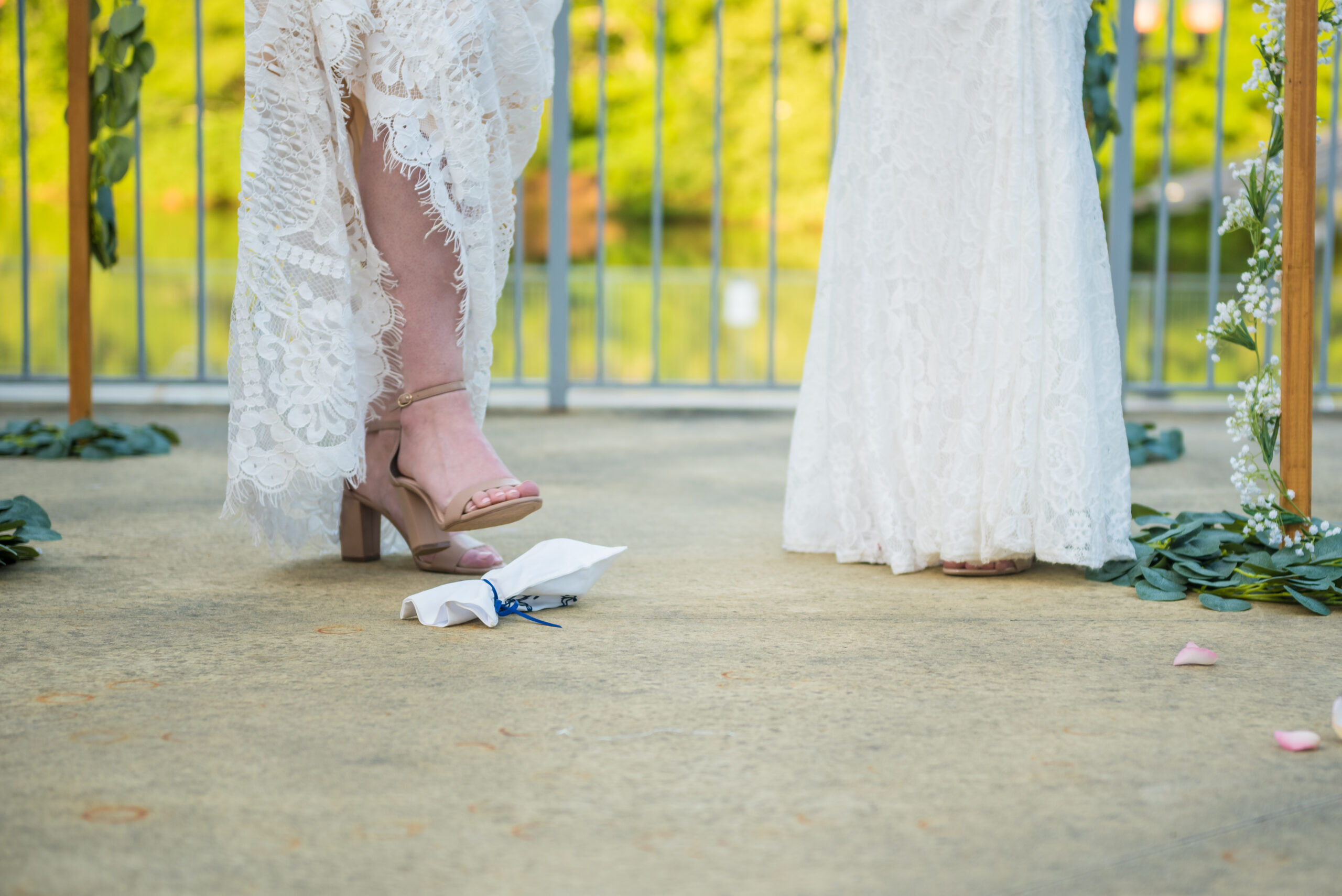 Are LGBTQ+ weddings compatible with Orthodox Judaism? These trailblazing rabbis say yes. - Vimarsana News
