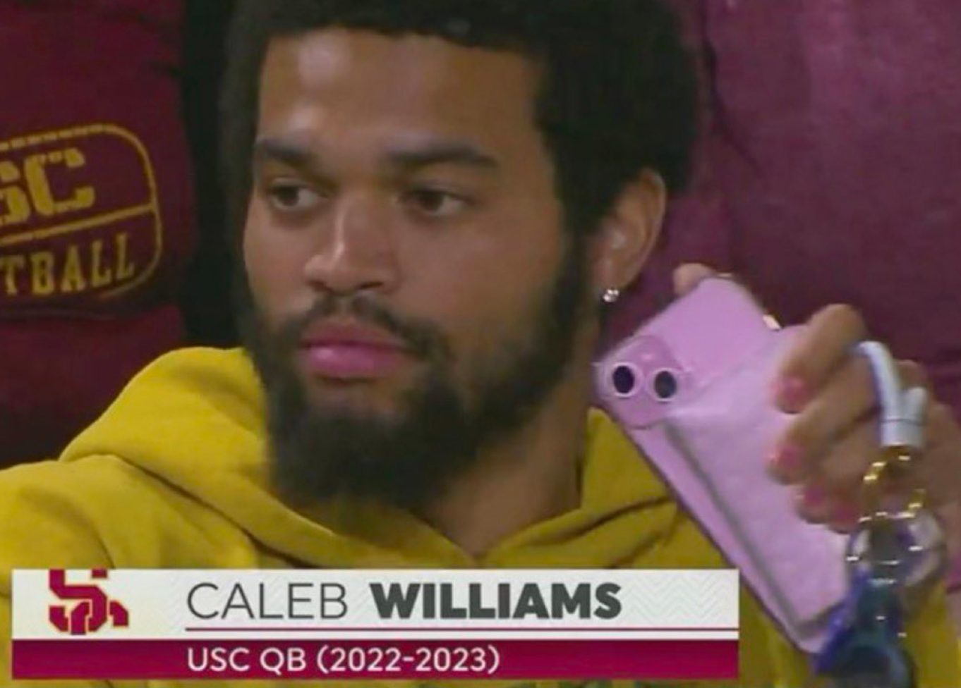 Football star derided as gay for bringing pink accessories to women&#8217;s basketball game