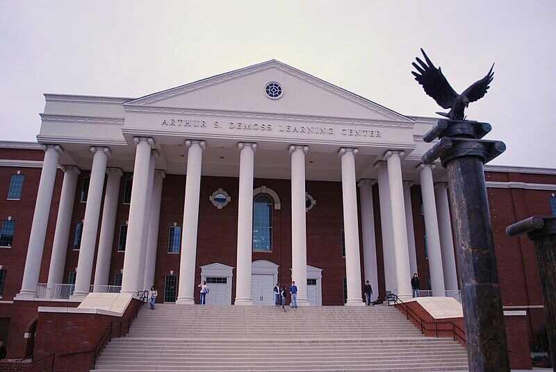 The DeMoss Learning Center at Liberty University