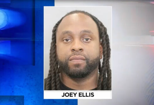 Deranged park ranger allegedly sexually abused & extorted gay men he found in a park