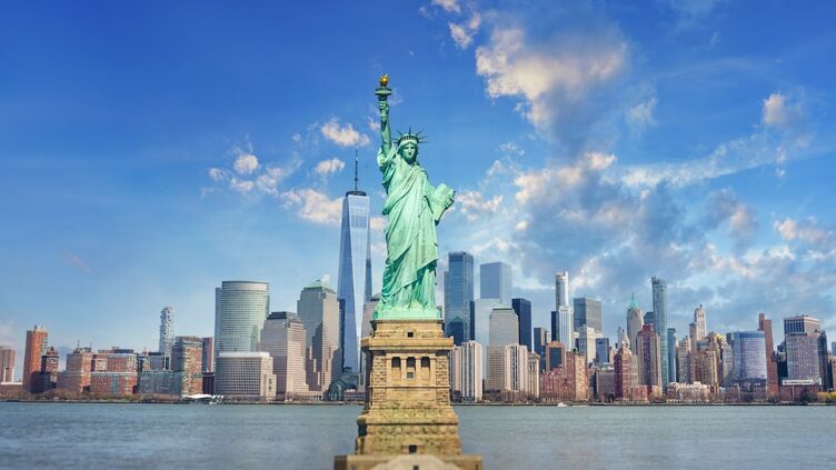 Panorama view of New York city eith statue of liberty tomorrow morning at sunrise. View from Staten Island. Big art Panorama.