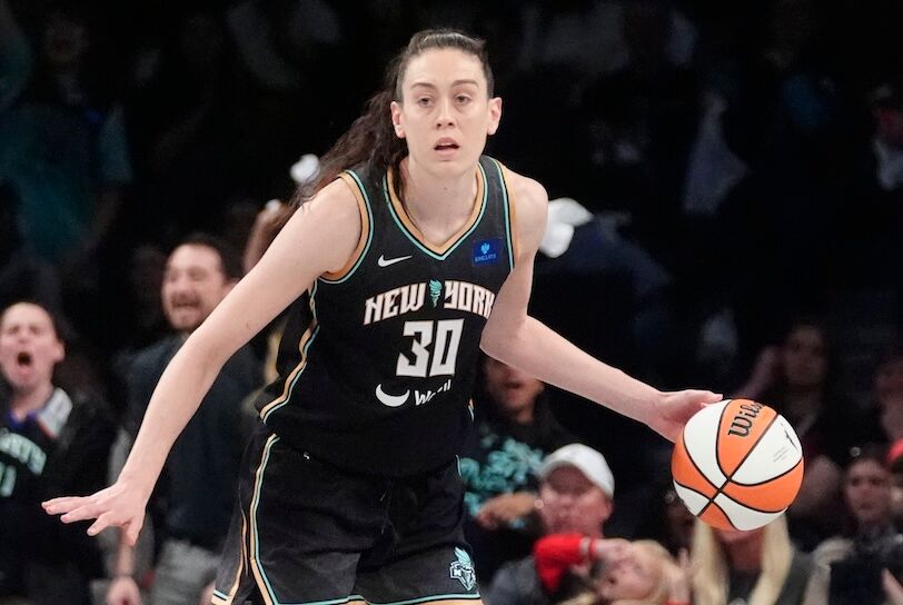 New York Liberty forward Breanna Stewart (30) dribbles the ball against the Las Vegas Aces during game one of the 2024 WNBA Semi-finals at Barclays Center on September 29, 2024.