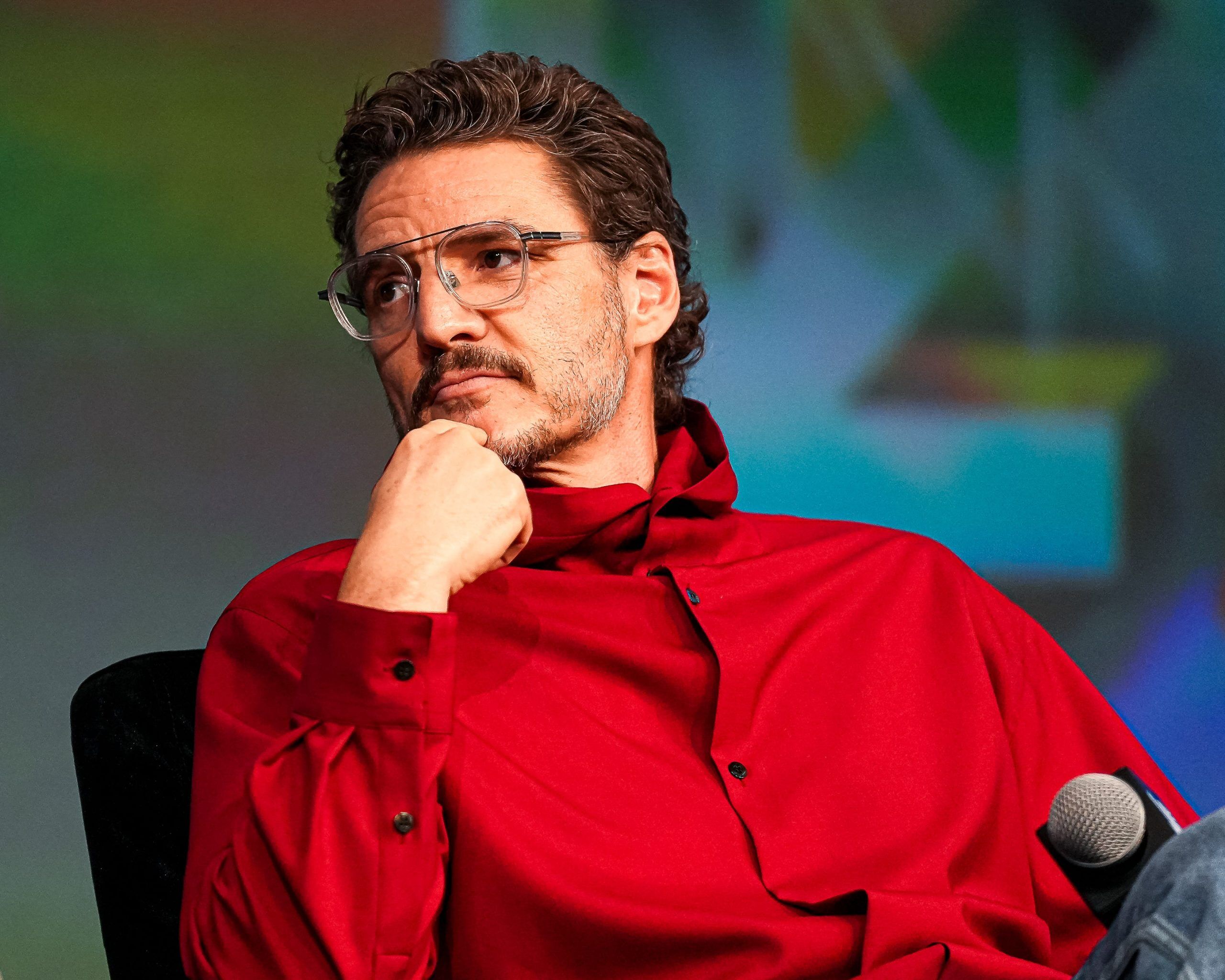 Pedro Pascal slams "henious loser" JK Rowling for her smug celebration(02)